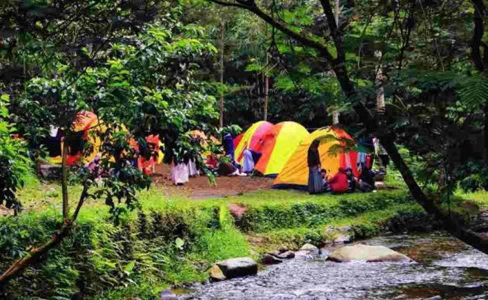 Tapian Ratu Camp Real Букиттинги Экстерьер фото