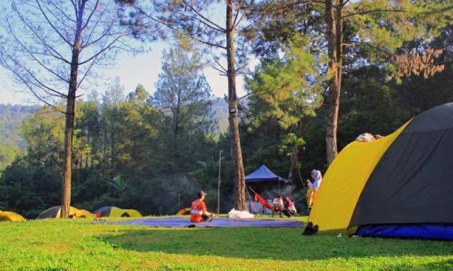 Tapian Ratu Camp Real Букиттинги Экстерьер фото